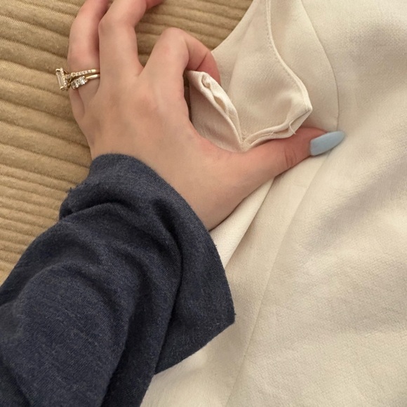 Aritzia Top - Picture 4 of 4